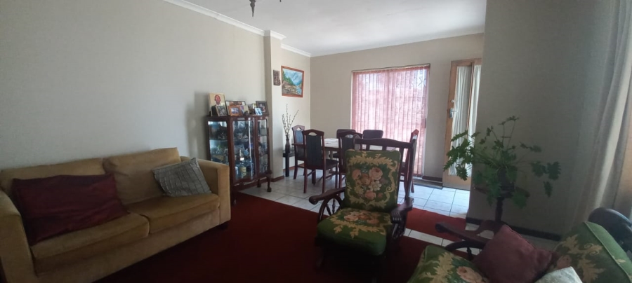 3 Bedroom Property for Sale in Grassy Park Western Cape